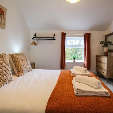 Fairways View - Spacious Apartment - Sleeps 6 - Lovely Views - By Rework Accommodation Hoylake Eksteriør bilde